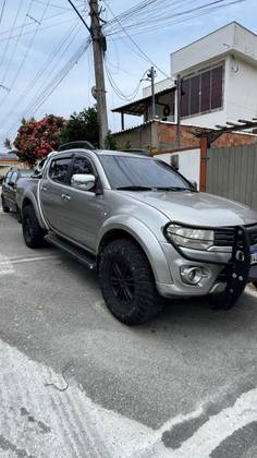 MITSUBISHI L200 TRITON 3.5 HPE 4X4 CD V6 24V FLEX 4P AUTOMÁTICO